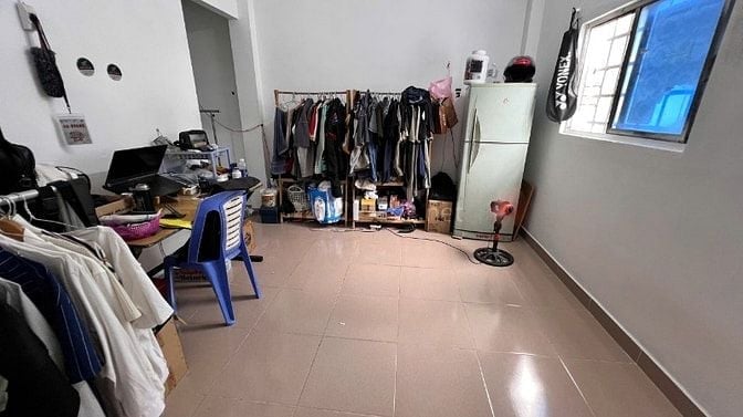 Cần pass phòng 443/91 Lê Văn sỹ giá 4tr , có máy lạnh
