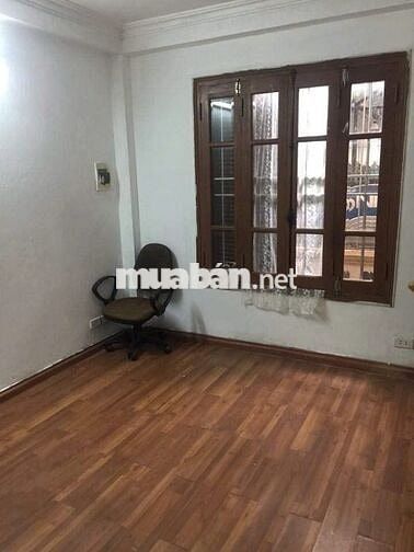 Cho thuê nhà 5 tầng 45m Đào Tấn, đủ nội thất