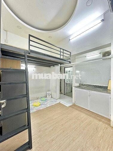 - Máy lạnh, Kệ bếp, Tủ quần áo, Tủ lạnh - Cửa sổ hành lang, Trệt, Dup