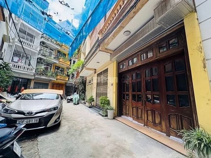 BÁN NHÀ PHÂN LÔ CẦU GIẤY - NGÕ TO NHƯ PHỐ - Ô TÔ VÀO NHÀ, DT 59M2, 4 T