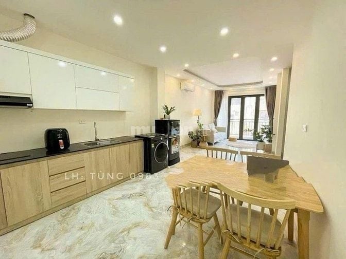 Cho thuê căn hộ dịch vụ cao cấp rất gần Hồ Tây,1PN,bếp,khách,full Ntcc