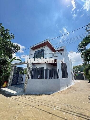 Chính Chủ Cần Bán Lại Căn Biệt Thự  Góc 2 MT Ngay KDL Bửu Long
