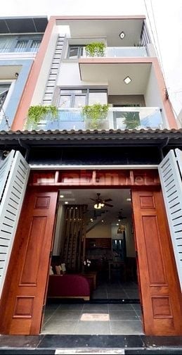 Bán nhà gần chợ Hoàng Hoa Thám 61m², Nguyễn Minh Hoàng, P12, Tân Bình