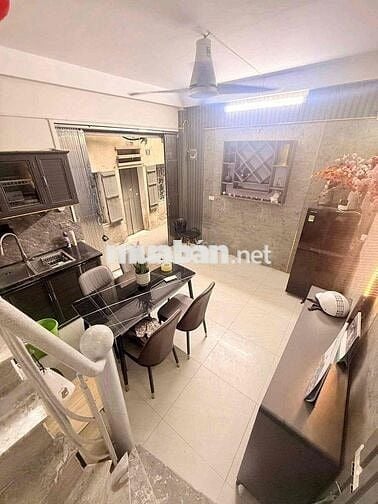 Nhà  phân lô Nguyễn Trãi 27m 5,6 tỷ 2 thoáng 30m ra phố  2 thoáng sáng