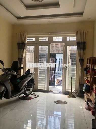 Bán nhà đường số 4, Hiệp Bình Chánh. Hẻm xe hơi Nhà 1 trệt 1 lầu 1 tum
