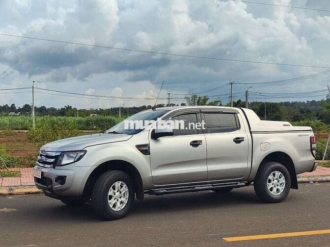 Ford ranger 2015 nhập thái số  tự động