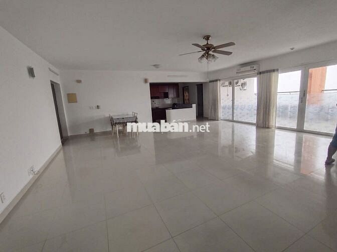 Cần bán Penthouse Thái An, Nguyễn Văn Quá, Q12. Giá 5,2 tỷ, 220m2 3PN