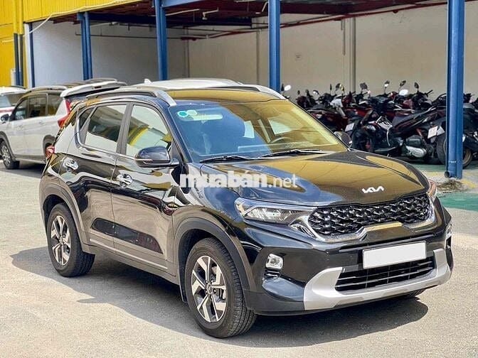 Kia Sonet 2023 Luxury 1.5 AT - 22000 km