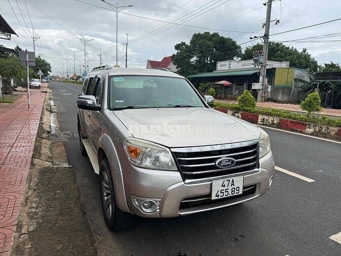Ford Everest 2011 2.6L 4x4 MT - 283312 km