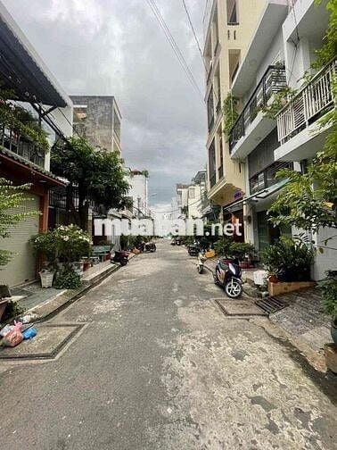 NHÀ 1 LẦU 3PN - HẺM 8M - OTO ĐẬU TRONG NHÀ