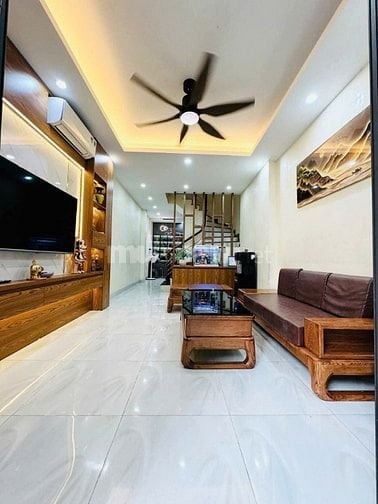 Phạm Thận Duật, 34m2*5T, mặt ngõ thông kinh doanh, ô tô, nhà đẹp, 9 tỷ