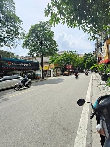 Mặt phố Lạc Trung, DT 50m2, 4 tầng, kinh doanh đỉnh, sổ đỏ hoa hậu, 26
