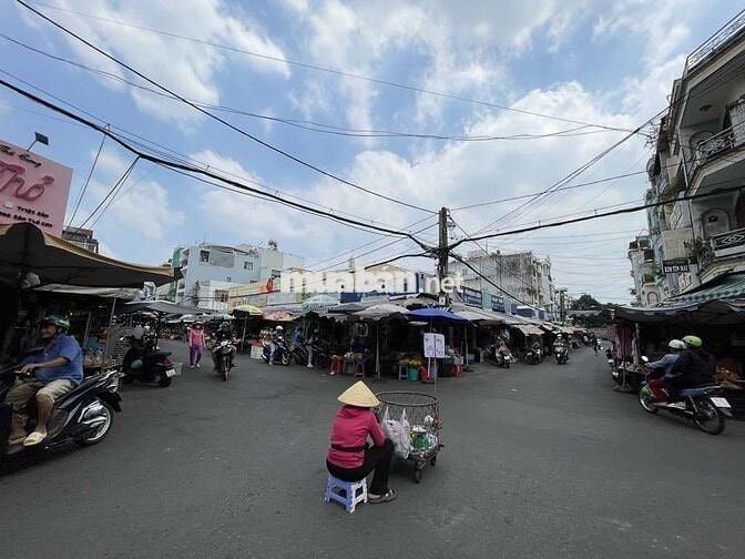 Bán Nhà Mặt Tiền Kinh Doanh Chợ Hồ Trọng Quý , Hiếm có một không hai