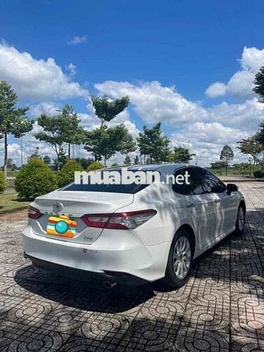 Toyota Camry 2021 - 90000 km