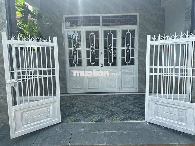 Nhà k.Ô tô vào tận nơi Tôn Đản 92m2, nhà cấp 4 vào ở ngay