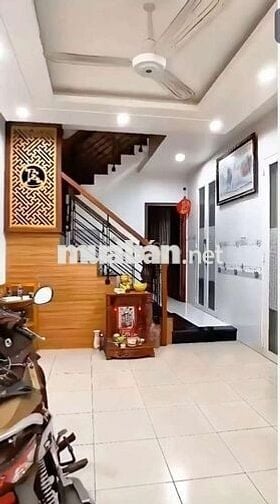 CĂN GÓC MẶT TIỀN ĐƯỜNG KHU HỌ LÊ VĂN CAO 4 TẦNG 4M14M Hơn 10 TY