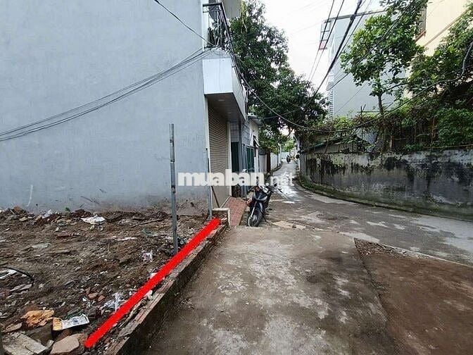 Bán đất Cự Khối 52m² MT 4m, ô tô 16 chỗ vào tận nơi – Giá 6,5 tỷ
