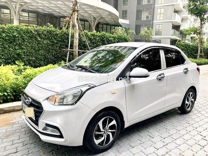 Bán HYUNDAI I10 sedan 2021 xe gia đình Zin: 245TR