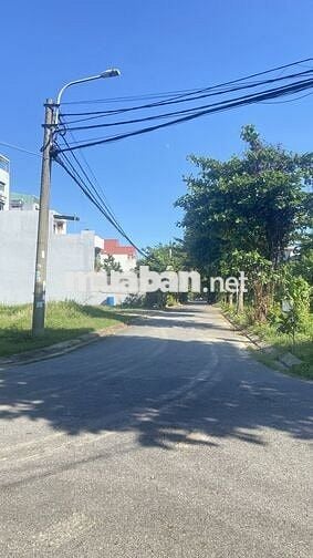 Đất biển Bàu Mạc Liên Chiểu dt 107.5m đường 5.5 lề 3m giá 4tỷ920
