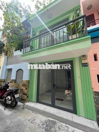 Cho Thuê Nhà Nguyên Căn 414 CMT8 , 2PN ,2Wc , Sát Chợ Hoà Hưng.