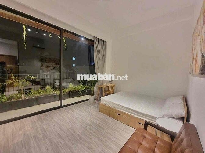 Căn Hộ Full Nội Thất Ban Công Lớn Ngay Nguyễn Hữu Cảnh Giáp Quận 1