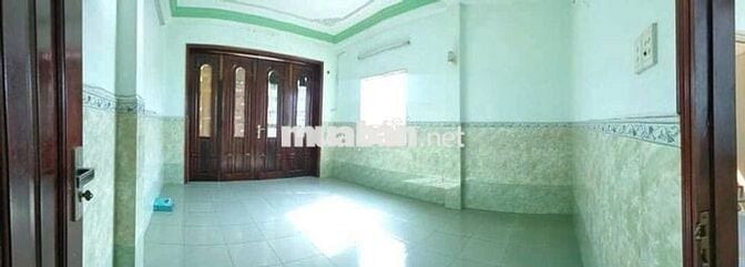 Phòng 30m2 trong nhà nguyên căn Q11