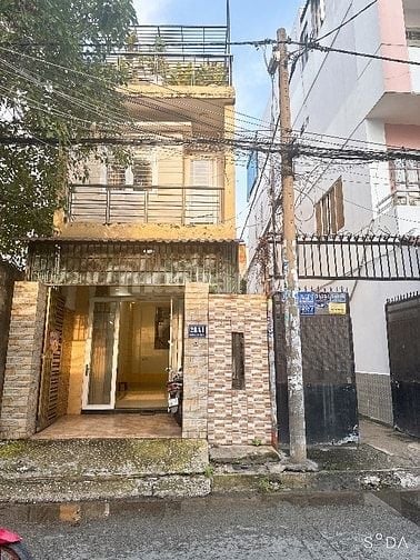 CHO THUÊ NHÀ NGUYÊN CĂN MẶT TIỀN HUỲNH VĂN GẤM – VỊ TRÍ ĐẸP, GIÁ HỢP L