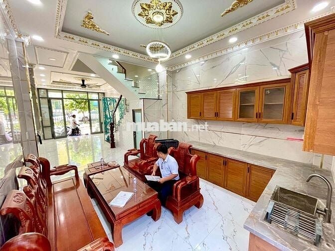 💥 Nhà mới leng keng - Đường nhựa 10M View Xanh rộng - Kế công Viên