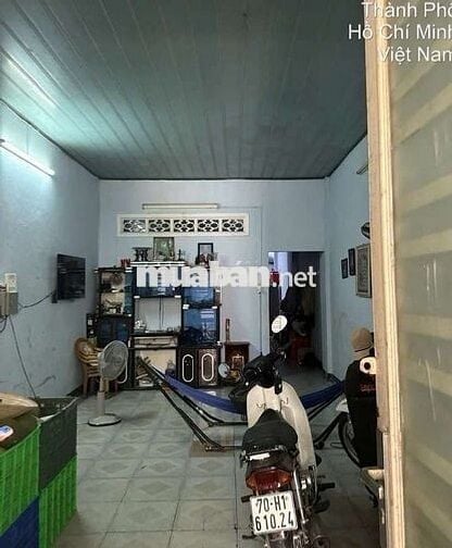 Nhà Trường Chinh// 88m đag cho thuê 12tr, Đg 8m thông kẹt bank bán gấp