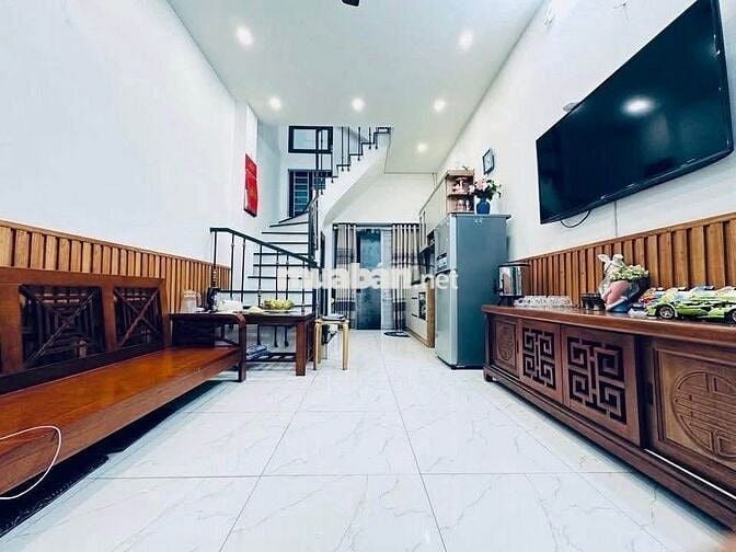 Nhà 5 tầng,40m  Phố Lụa – Vị trí đắc địa, full nội thất, nhỉnh 7 tỷ