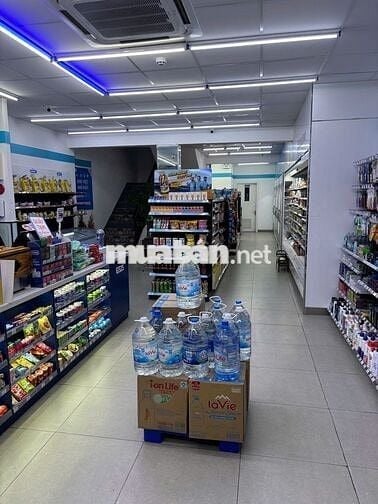 CHO THUÊ NHÀ KHU VỰC SẦM UẤT TRẦN BÌNH TRỌNG Q5. 6X22M. NHẬN NHÀ NGAY.