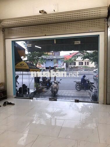 Cho thuê nhà mặt tiền nguyên căn 100 m2 đường Dương Quảng Hàm