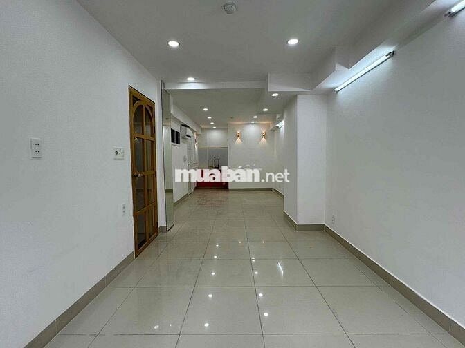 TRỐNG SẴN MẶT BẰNG KINH DOANH GIÁ THƯƠNG LƯỢNG NGAY GẦN CHỢ TÂN MỸ, Q7