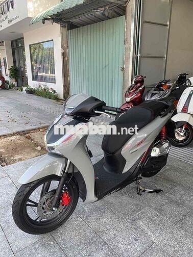 SH 160i bản Thể Thao