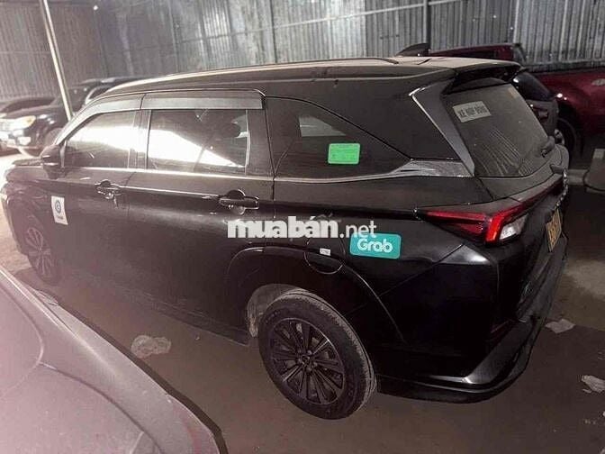 Toyota Veloz Cross 2022 - 800000 km