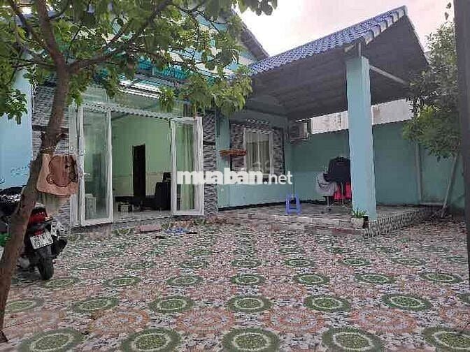 NHÀ QUI ĐỨC BÌNH CHÁNH,GẦN UỶ BAN,TRƯỜNG C1 C2 CHỢ