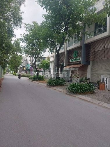 NHÀ 5 X 20M XÂY 4 TẦNG - MẶT TIỀN ĐƯỜNG MUỒN TÍM - KDC CÁT LÁI 