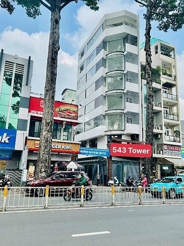 Cho thuê nhà 2 mặt tiền đường Nguyễn Tri Phương, Quận 10, 5x15m