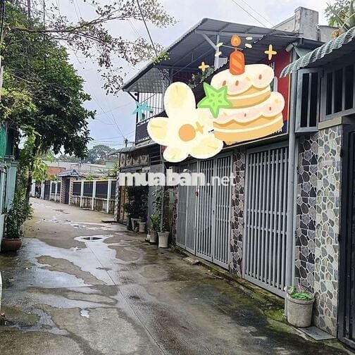 Tiền ít diện tích lớn. Gần chợ Gà, chợ Thới Tứ. Hẻm xe hơi 7m.