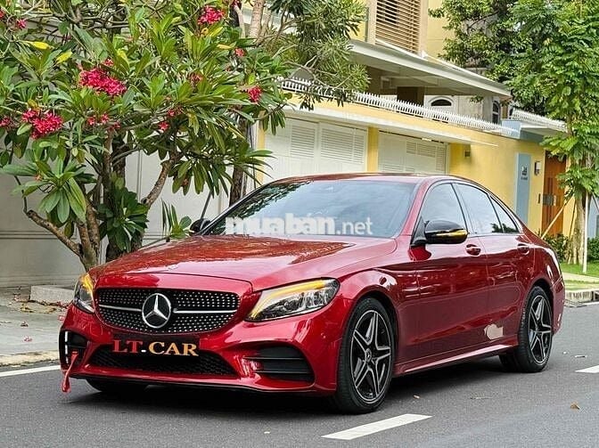 Mercedes C 300 AMG model 2020 thể thao