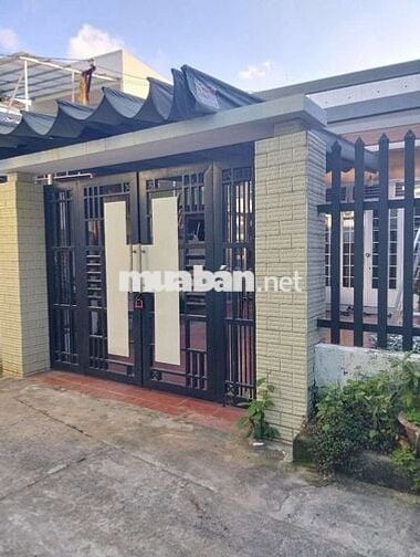BÁN NHÀ NGUYÊN CĂN VỊ TRÍ ĐẸP ĐƯỜNG PHẠM TỨ NGAY NGÃ TƯ