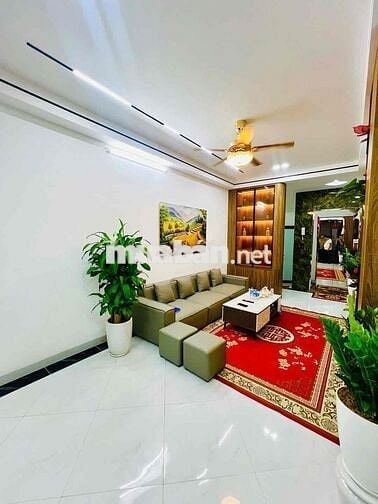 Bán nhà ngõ Xuân Thuỷ 34m 6 tầng thang máy ntcc xây mới giá 13.2 tỷ