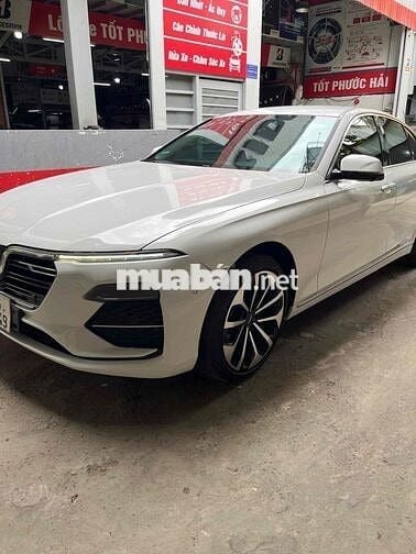 VinFast Lux A2.0 2020 Premium 2.0 AT - 55000 km