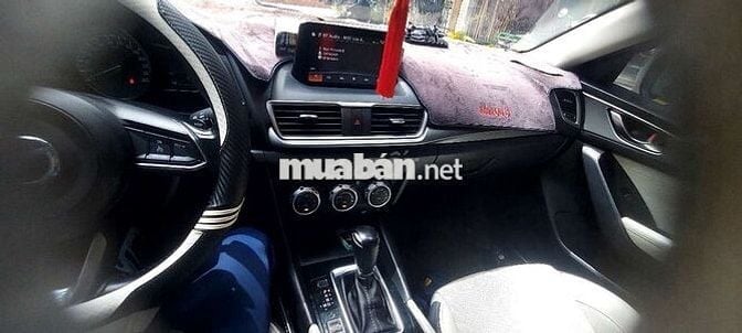 Chính chủ bán mada3 2019. Xe màu trắng.