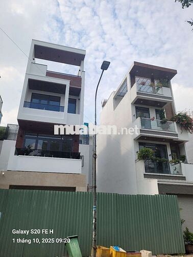 💫Cho thuê nhà 1trệt 3lầu 4pn 4wc 1bếp DT 4,5x18 nhà Có than máy