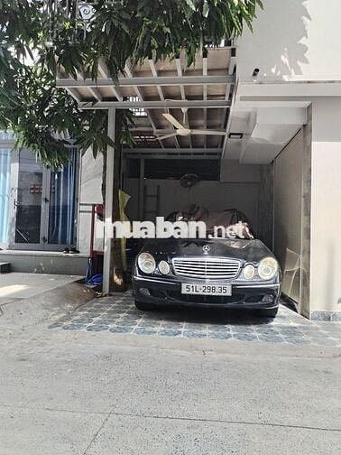 Mercedes Benz E Class 2003  - 160000 km