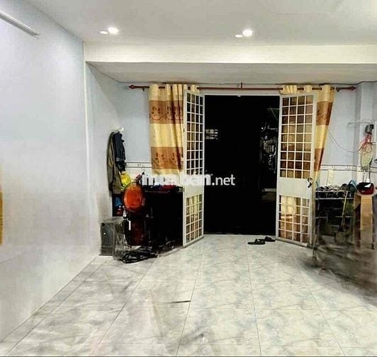 Nhà 1 trệt . 1 lửng . 2PN . 2vS