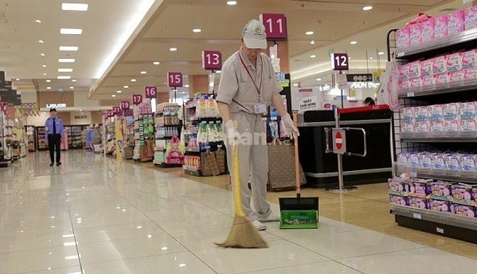 CHUỖI SIÊU THỊ Cần Gấp 03 Cô Tạp Vụ & 05 Bạn Nhân Viên Trực Quầy Hàng.