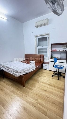 cho thuê nhà đỗ quang 80m x 5T thang máy