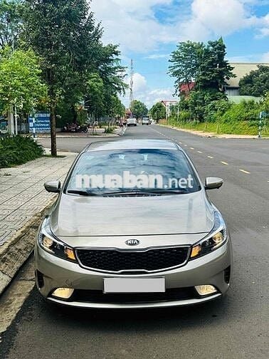 Kia Cerato 2018 1.6 MT - 57000 km